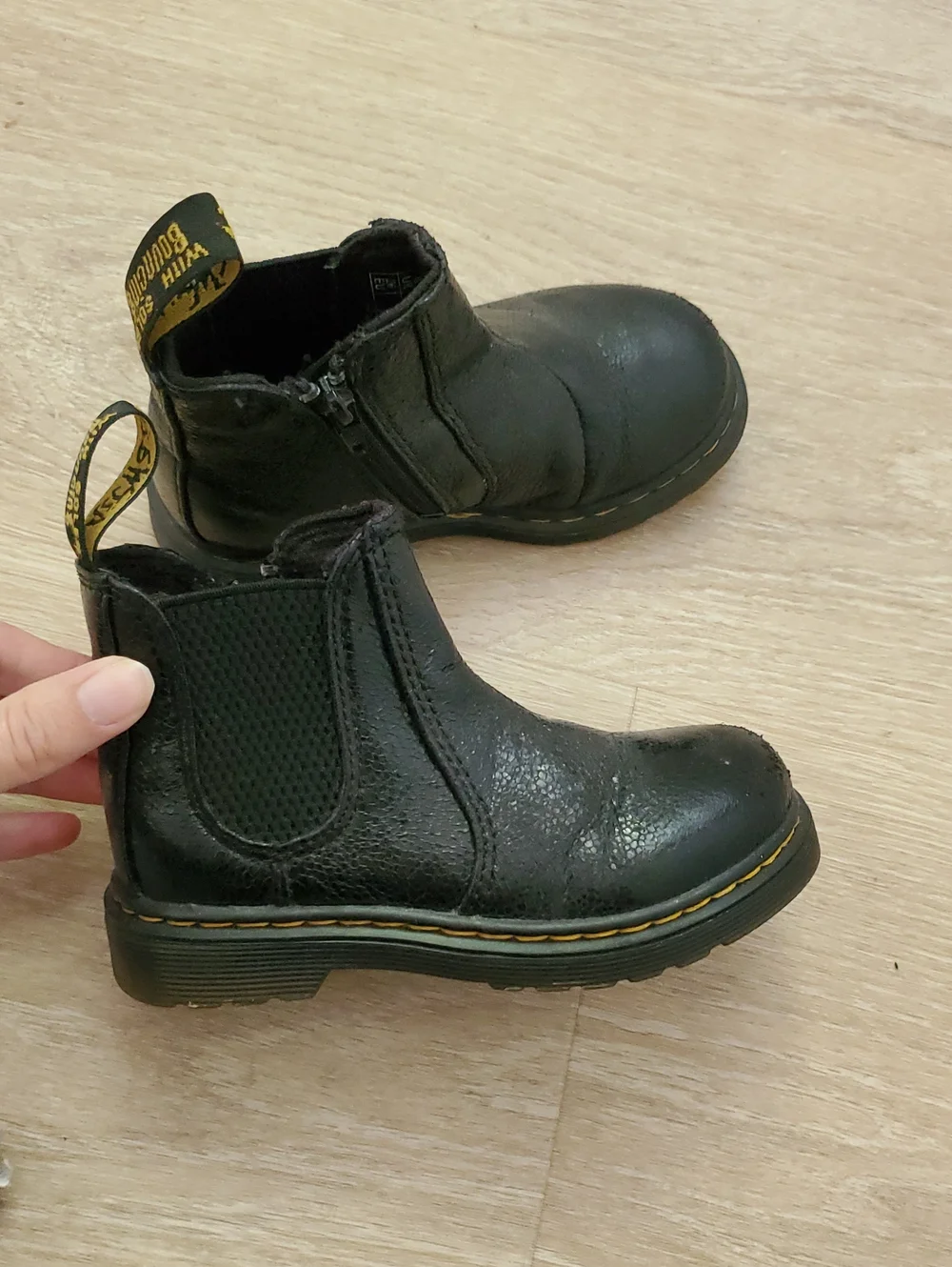 Dr. Martens Toddler Black Chelsea Boots Elastic Zip Sz9